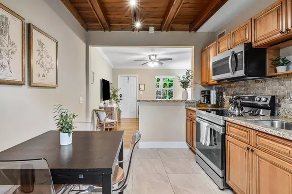 Fort Lauderdale, FL 33304,615 NE 9th Ave #52