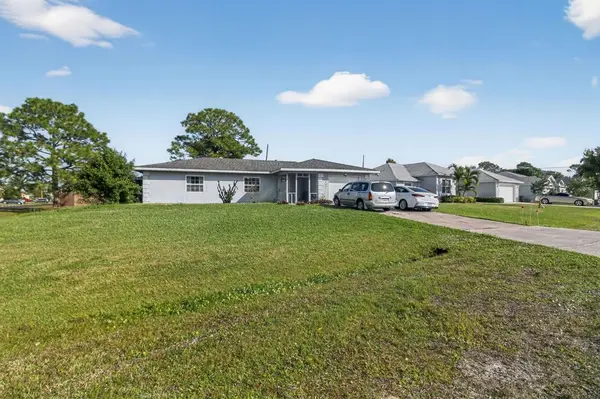 1097 SW Majorca Ave, Port St Lucie, FL 34953