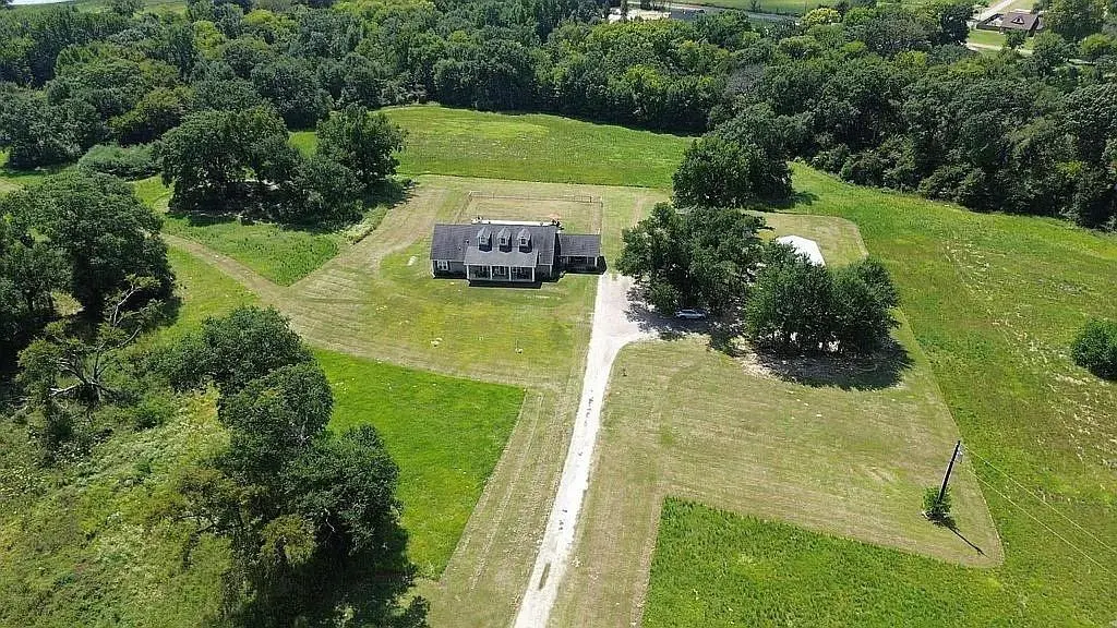 454 Vz County Road 2206, Canton, TX 75103