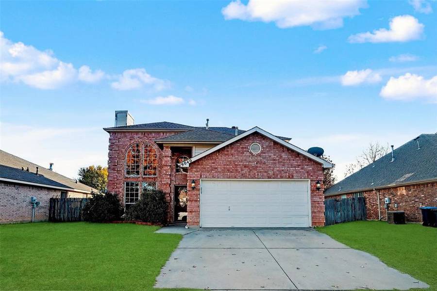 9040 Tyne Trail, Fort Worth, TX 76118