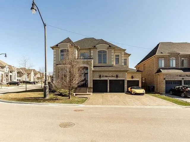 21 Agincourt CIR #Basement, Brampton, ON L6X 2M6