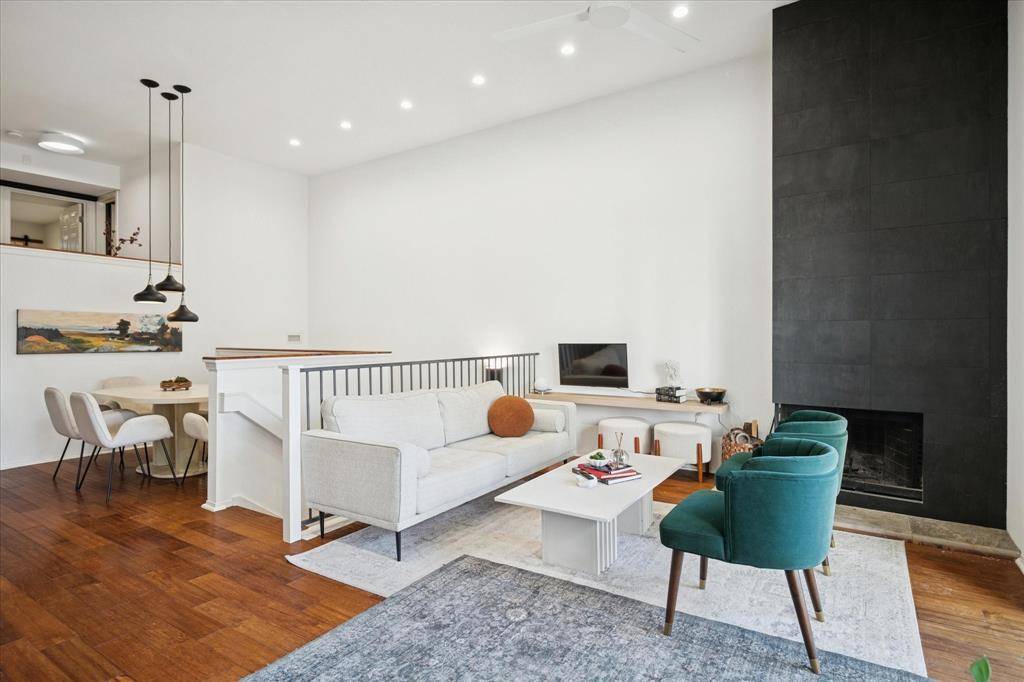 2201 Wolf Street #3204, Dallas, TX 75201