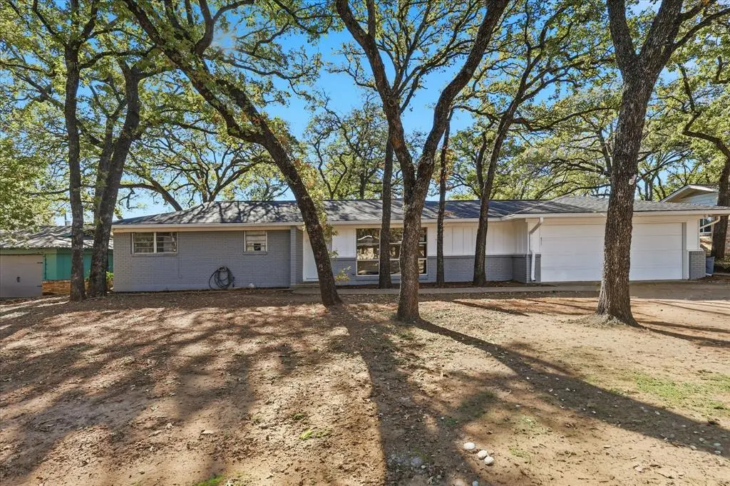 Hurst, TX 76053,649 Ponderosa Drive