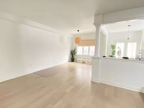 Toronto C07, ON M2R 1C7,63 Farrell AVE