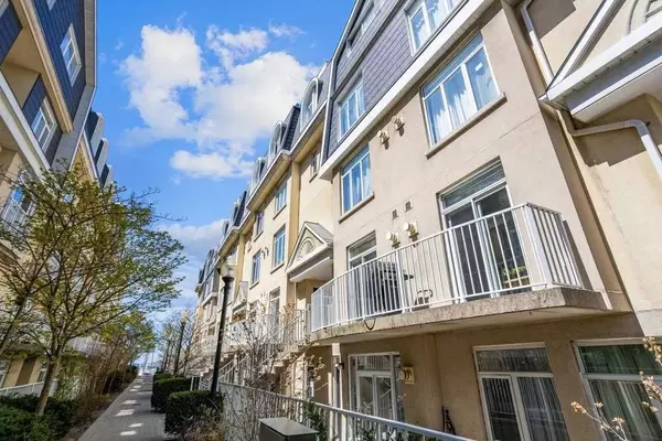 Toronto C01, ON M5V 3P4,32 Stadium RD #332