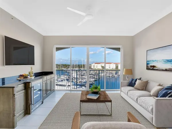 14 Harbour Isle Dr #PH4, Fort Pierce, FL 34949