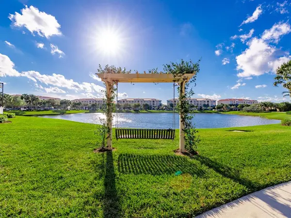 Fort Pierce, FL 34949,14 Harbour Isle Dr #PH4