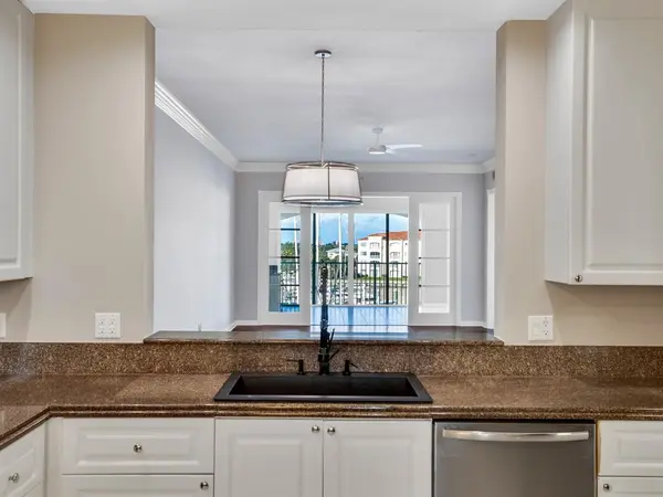 Fort Pierce, FL 34949,14 Harbour Isle Dr #PH4