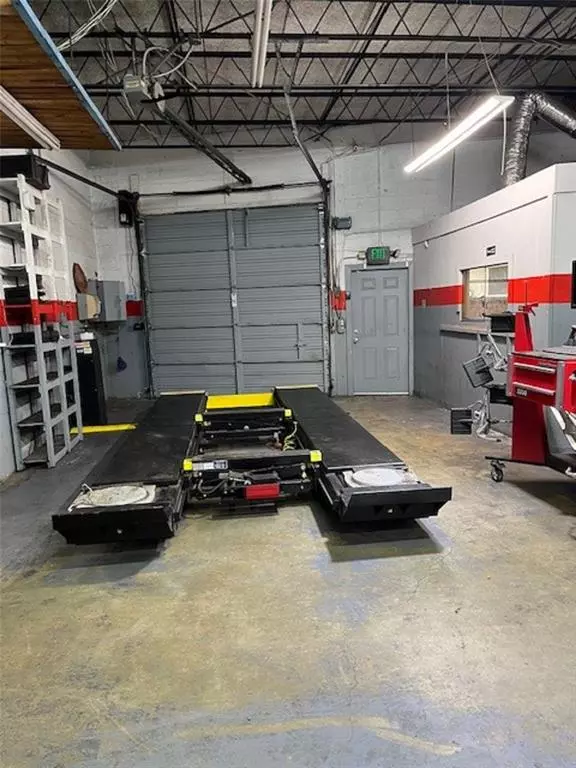 Pompano Beach, FL 33060,1901 N Dixie Hwy