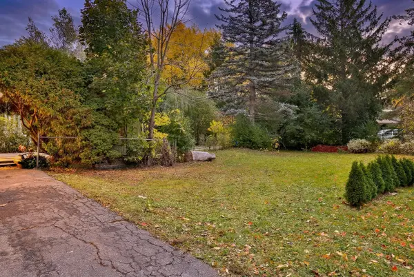 Newmarket, ON L3Y 3H2,165 Carlson DR