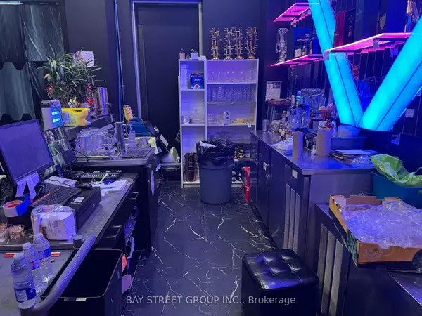 Markham, ON L3T 0C7,7181 Yonge ST ##33-35