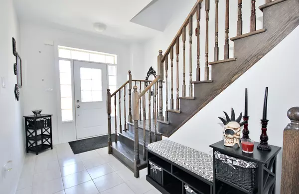 Innisfil, ON L9S 0J9,1509 Angus ST