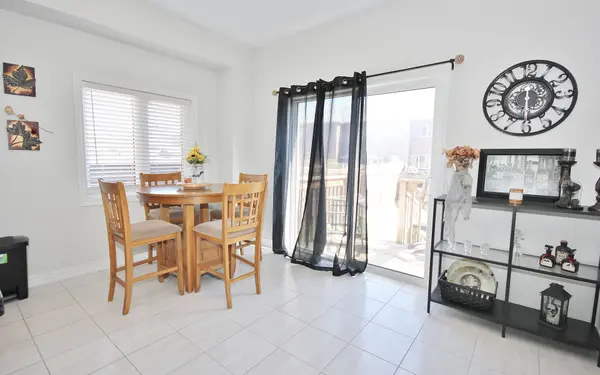 Innisfil, ON L9S 0J9,1509 Angus ST