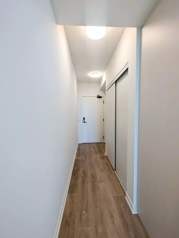 Toronto W02, ON M6H 0E3,1285 Dupont ST #1801