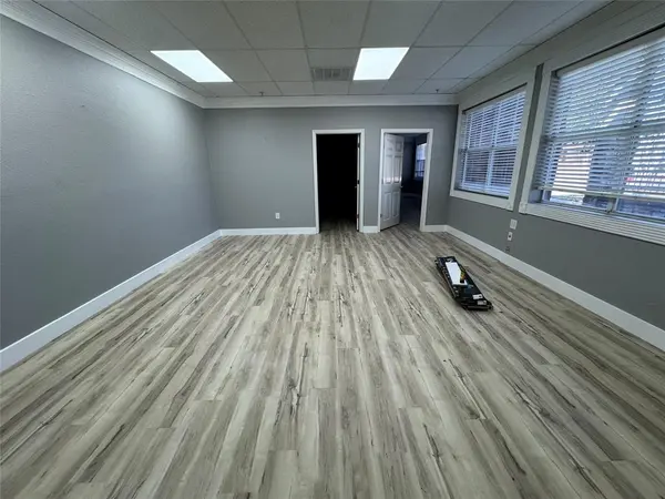 515 W Southlake Boulevard #100, Southlake, TX 76092