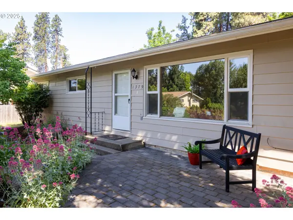 Hood River, OR 97031,1379 TUCKER RD