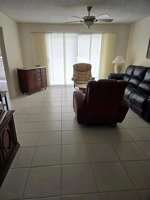 Pembroke Pines, FL 33027,571 SW 142 Ave #106