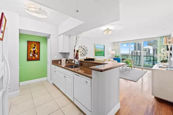 Fort Lauderdale, FL 33301,347 N New River Dr E #2106