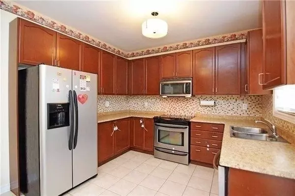 Brampton, ON L6X 0R4,50 Fandango DR