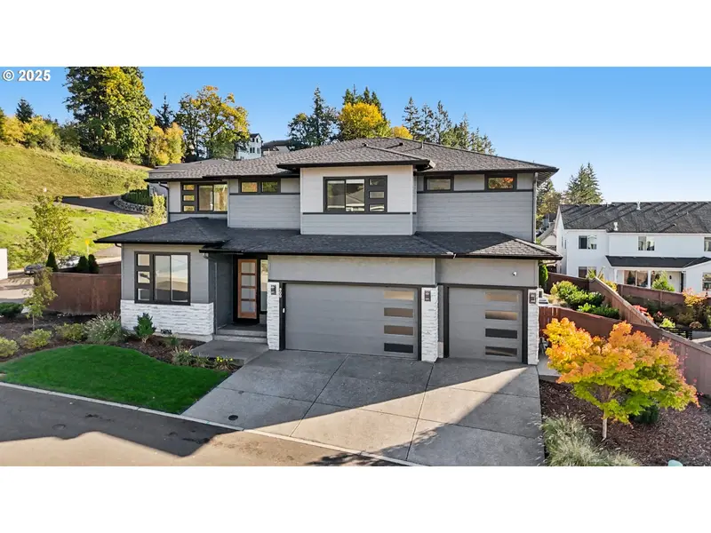 900 W Magnolia LOOP, Washougal, WA 98671