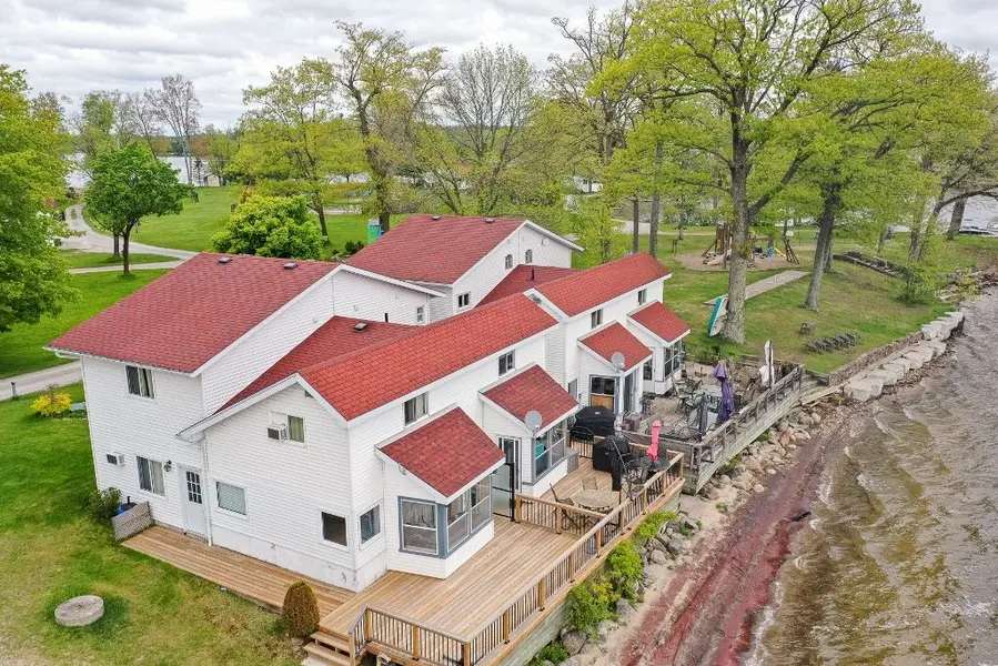 1230 GRANDVIEW LODGE RD #Beach Chalet #3, Severn, ON P0E 1N0