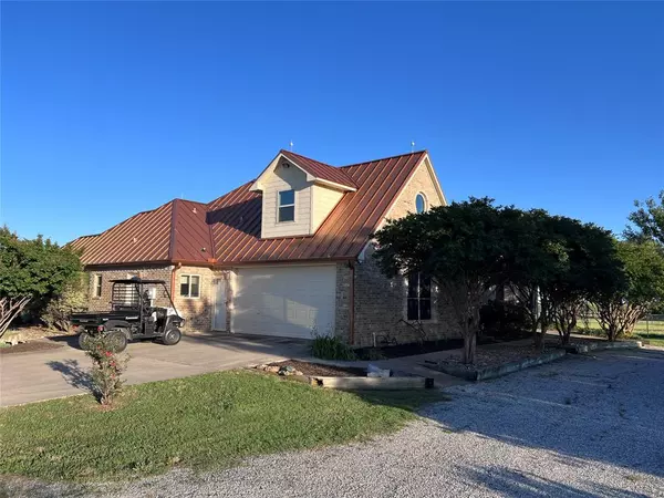 Valley View, TX 76272,590 County Road 385