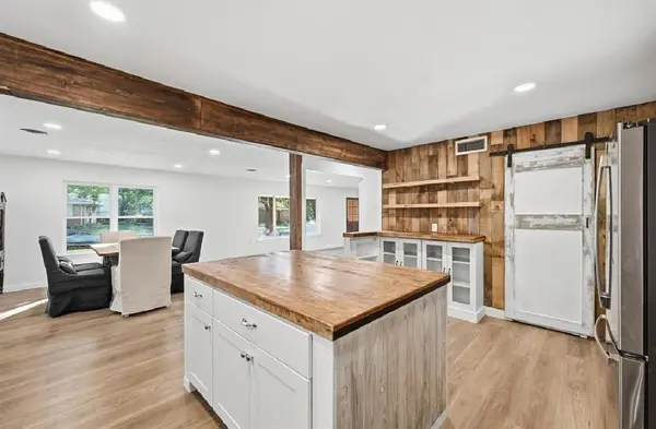 Van Alstyne, TX 75495,450 Kelly Lane