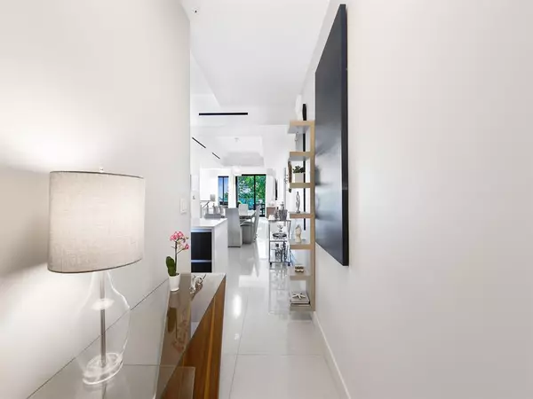 Fort Lauderdale, FL 33308,3040 N Ocean Blvd #N204