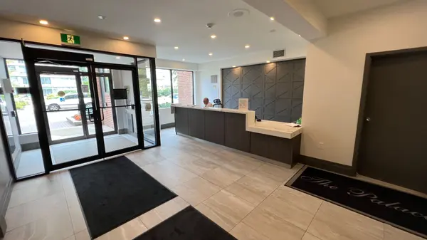 Burlington, ON L7S 2J3,1270 Maple Crossing BLVD #704