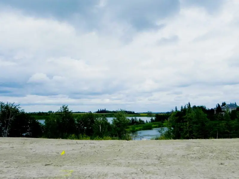 4724 Beardsley AVE, Lacombe, AB T4L1Y9