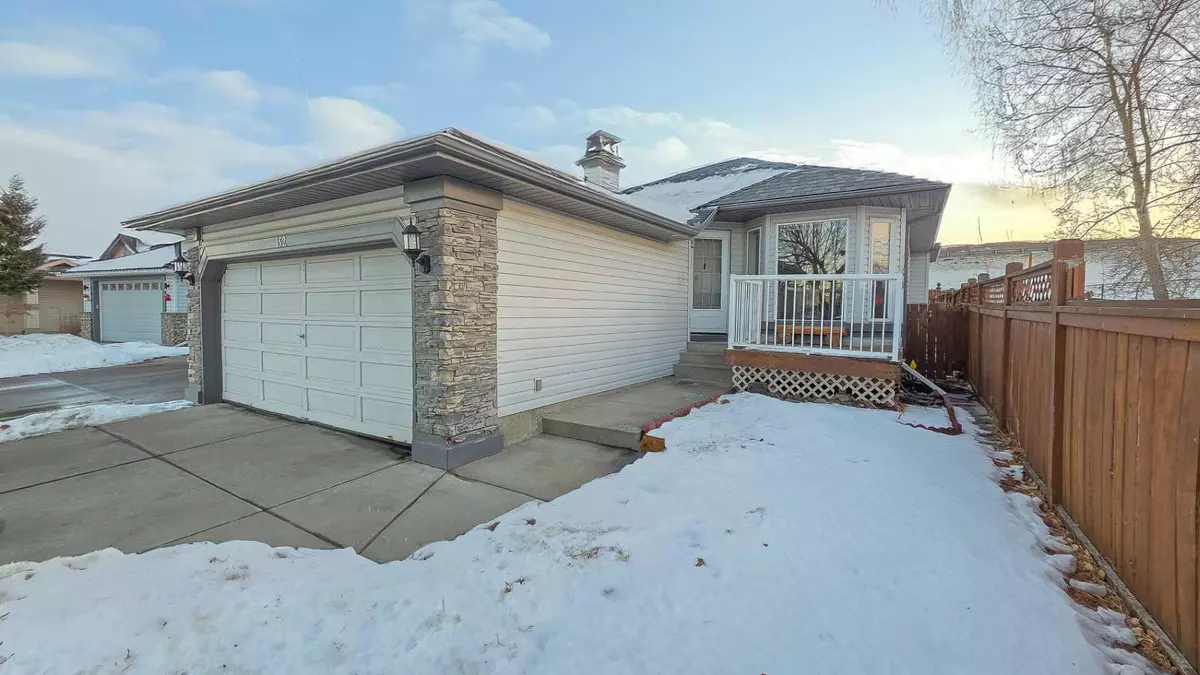 Calgary, AB T3B 5M2,152 Valley Meadow Close NW