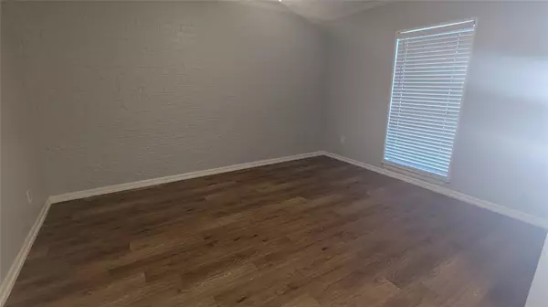 Grand Prairie, TX 75052,3 E Townhouse Lane #26