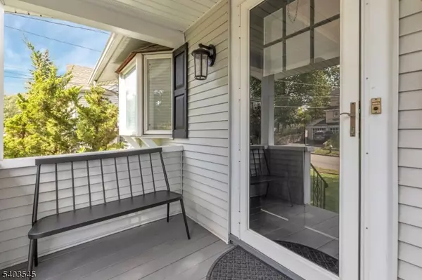 Verona Twp., NJ 07044,46 Hillside Ave