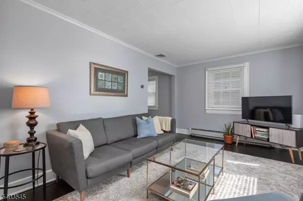 Verona Twp., NJ 07044,46 Hillside Ave