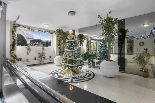 Brooklyn, NY 11229,1075 Sheepshead Bay RD #2S