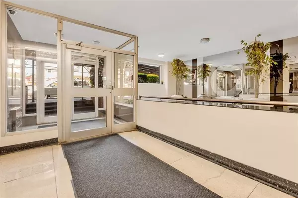 Brooklyn, NY 11229,1075 Sheepshead Bay RD #2S