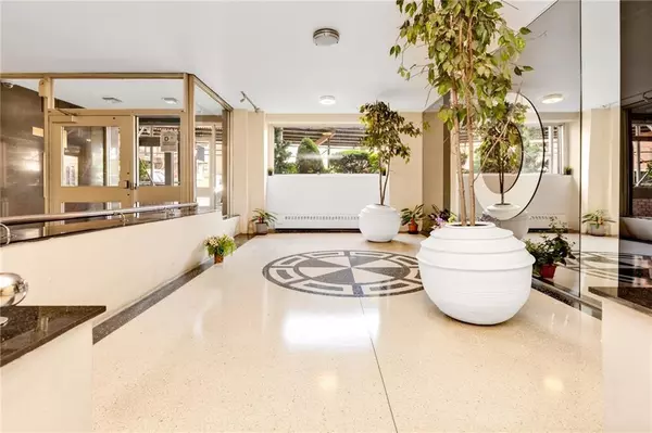 Brooklyn, NY 11229,1075 Sheepshead Bay RD #2S