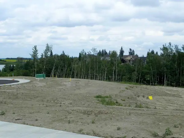 4724 Beardsley AVE, Lacombe, AB T4L1Y9