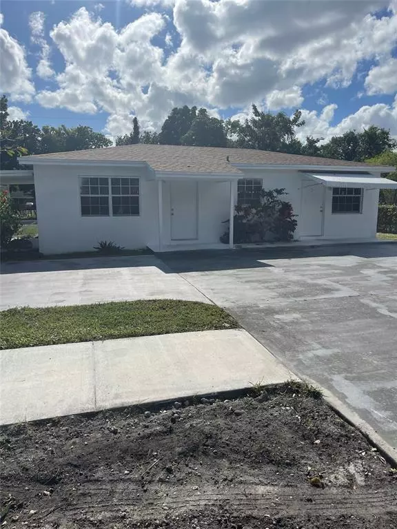 6118 Funston St, Hollywood, FL 33023