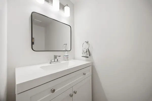 Aurora, ON L4G 3M2,242 Milestone CRES