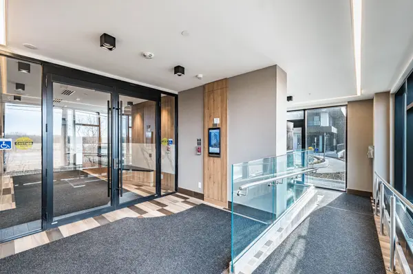 Oakville, ON L6H 7X4,345 Wheat Boom DR #414