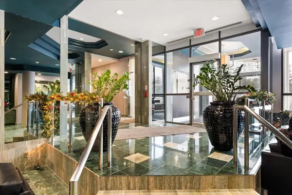 Mississauga, ON L5R 3R4,4450 Tucana CT #1105