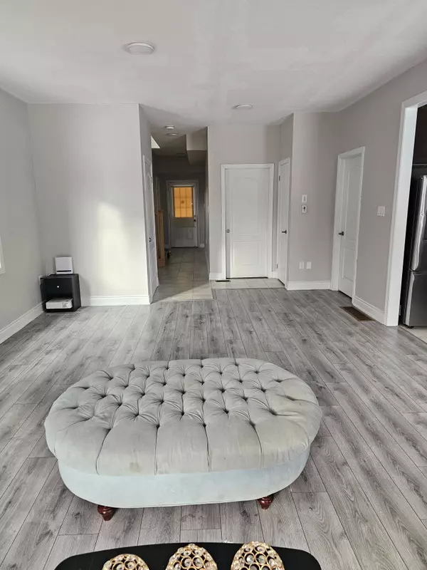 Thorold, ON L0S 1A0,132 Sunset WAY