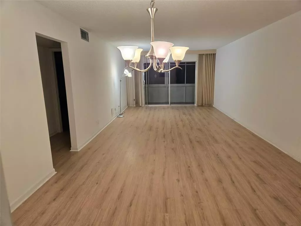 Coconut Creek, FL 33066,3004 Portofino Isle #G1