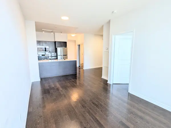 Toronto C15, ON M2K 0A3,2885 Bayview AVE #322