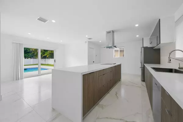 Miami, FL 33179,19930 NE 20th Ct