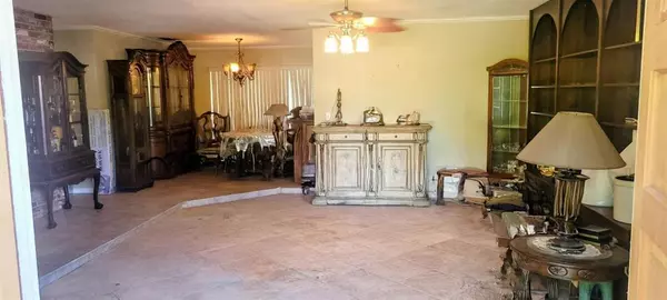 Sunrise, FL 33313,2000 NW75 AVE