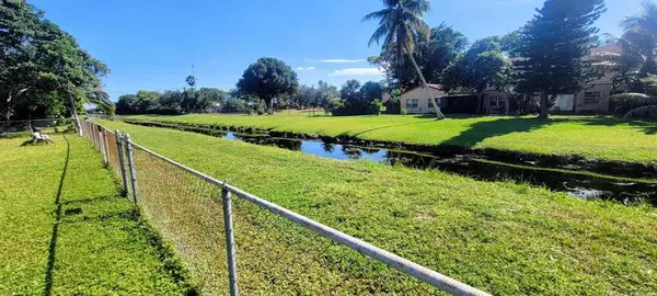 Sunrise, FL 33313,2000 NW75 AVE