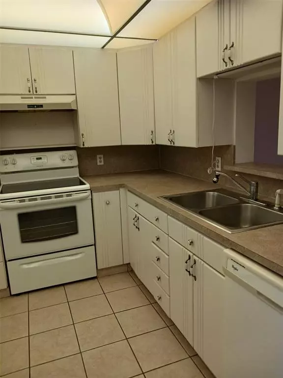 Coconut Creek, FL 33066,3004 Portofino Isle #G1