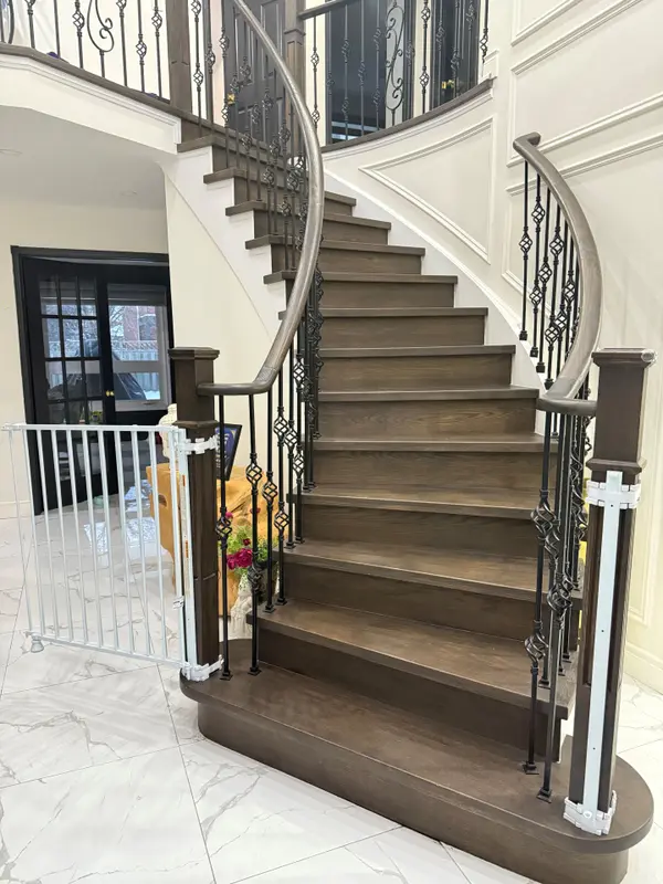 Brampton, ON L6Z 4L4,8 Strangway CT